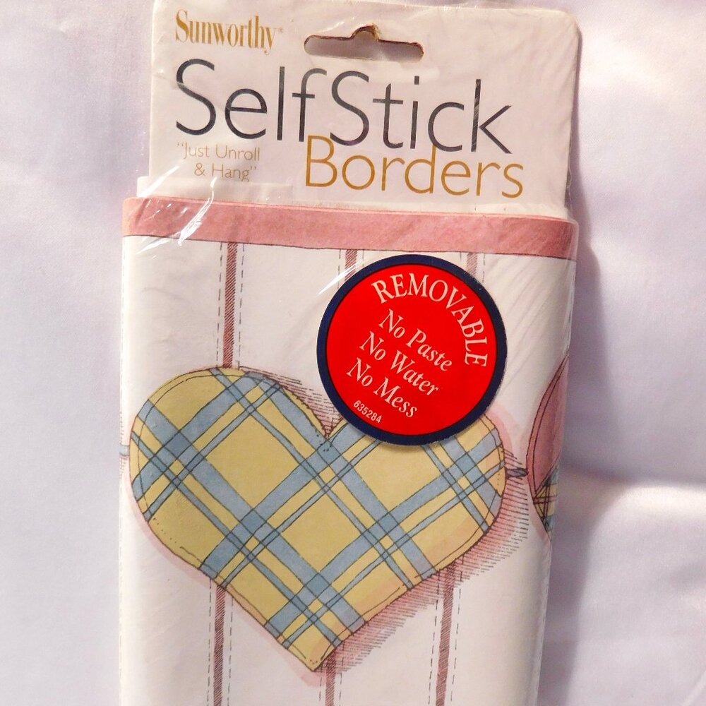 Sunworthy Self Stick Wall Border Heart Motif